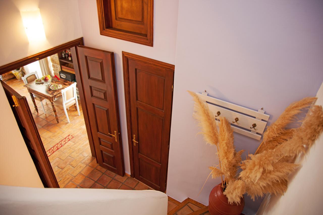 Saint George Valsamitis Superior Apartment Katapola Exterior photo